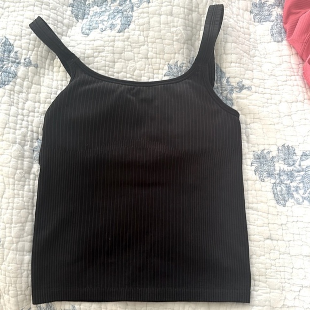 LULULEMON Ebb to Street Scoop Neck Tank Top Built-in Sports Bra Size 2